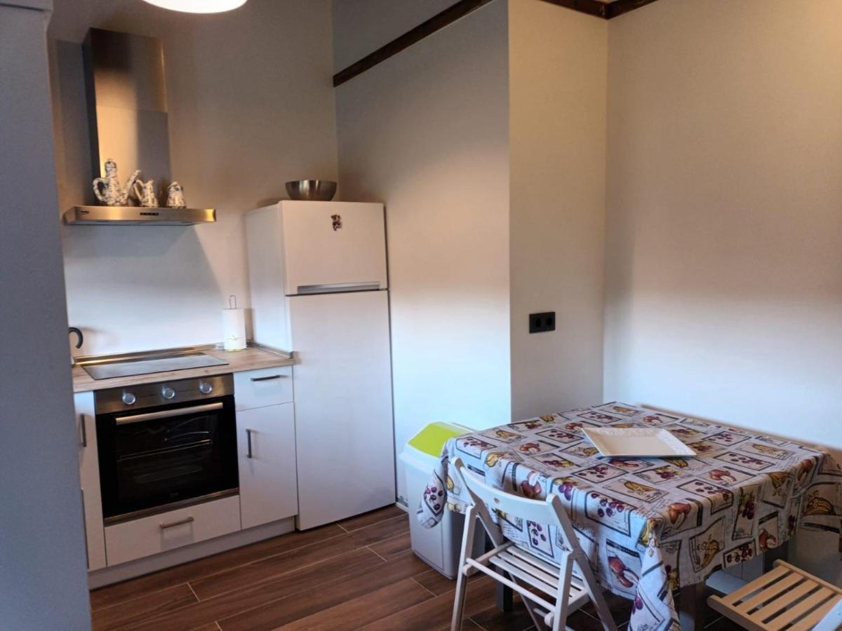 Apartamentos Los Manzanos 리바데세야 외부 사진